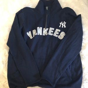 VS pink Yankee pull over